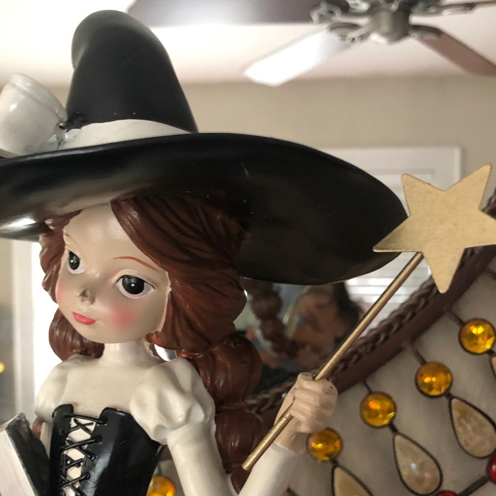 NEW Whimsical Witch Figurine w/Black Magic Book, Black Cat & Star Wand - Picture 10 of 11